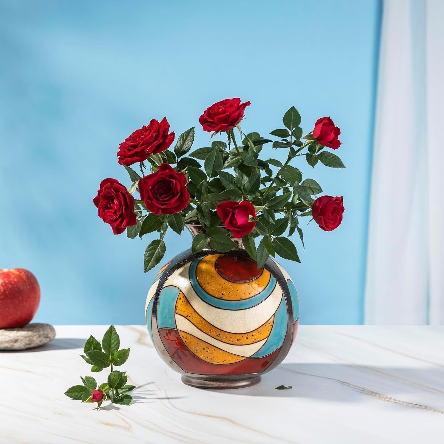 Handgedrehte Keramikvase 16 cm bunt – Handglasierte dekorative Blumenvase aus Keramik