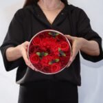 Round Box - Classic Red Roses – Matvana Round Box - Classic Red Roses