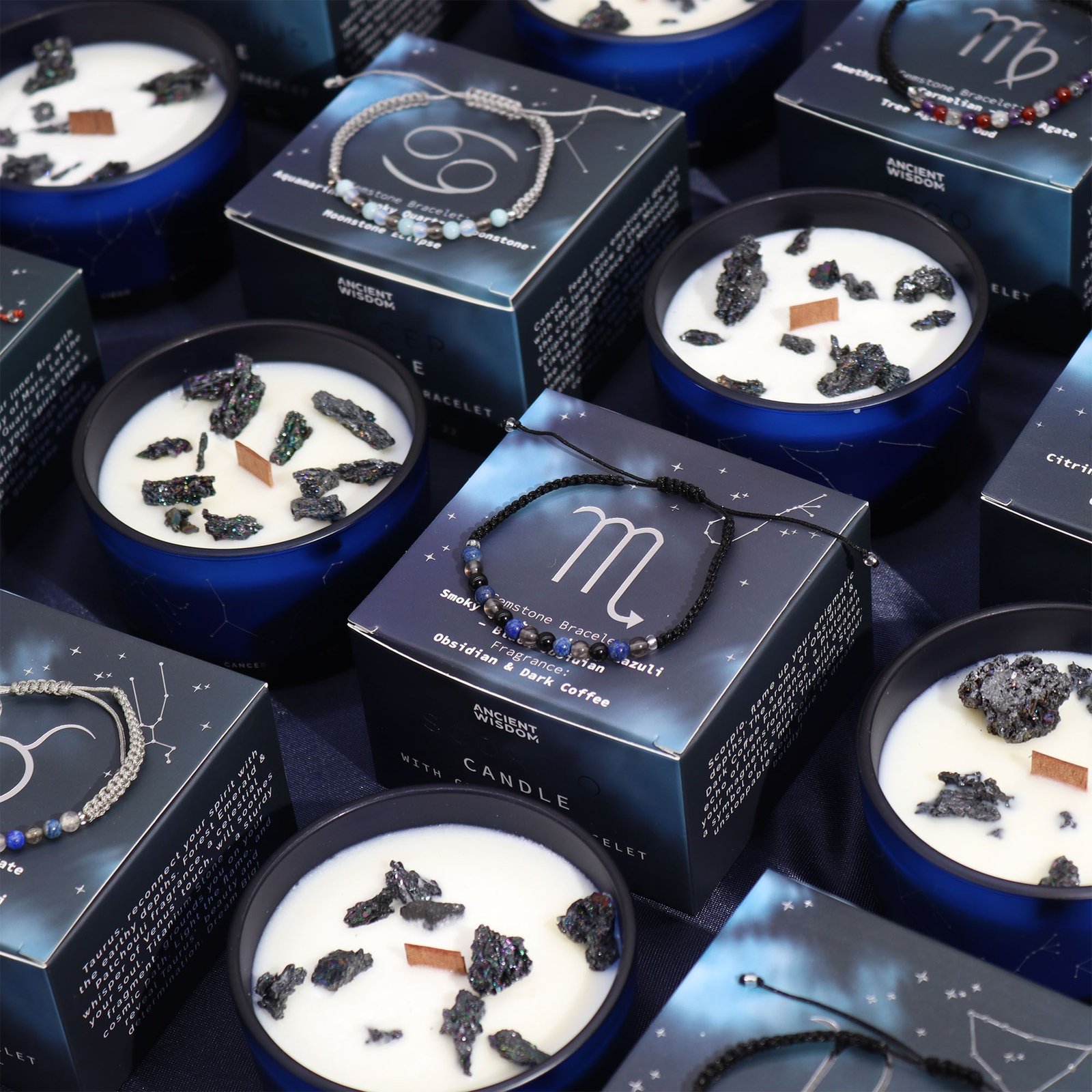 Zodiac Duftkerze Steinbock mit Edelstein Armband – Sternzeichen Kerze aus Sojawachs, 8.8×8.5 cm, ca. 30h