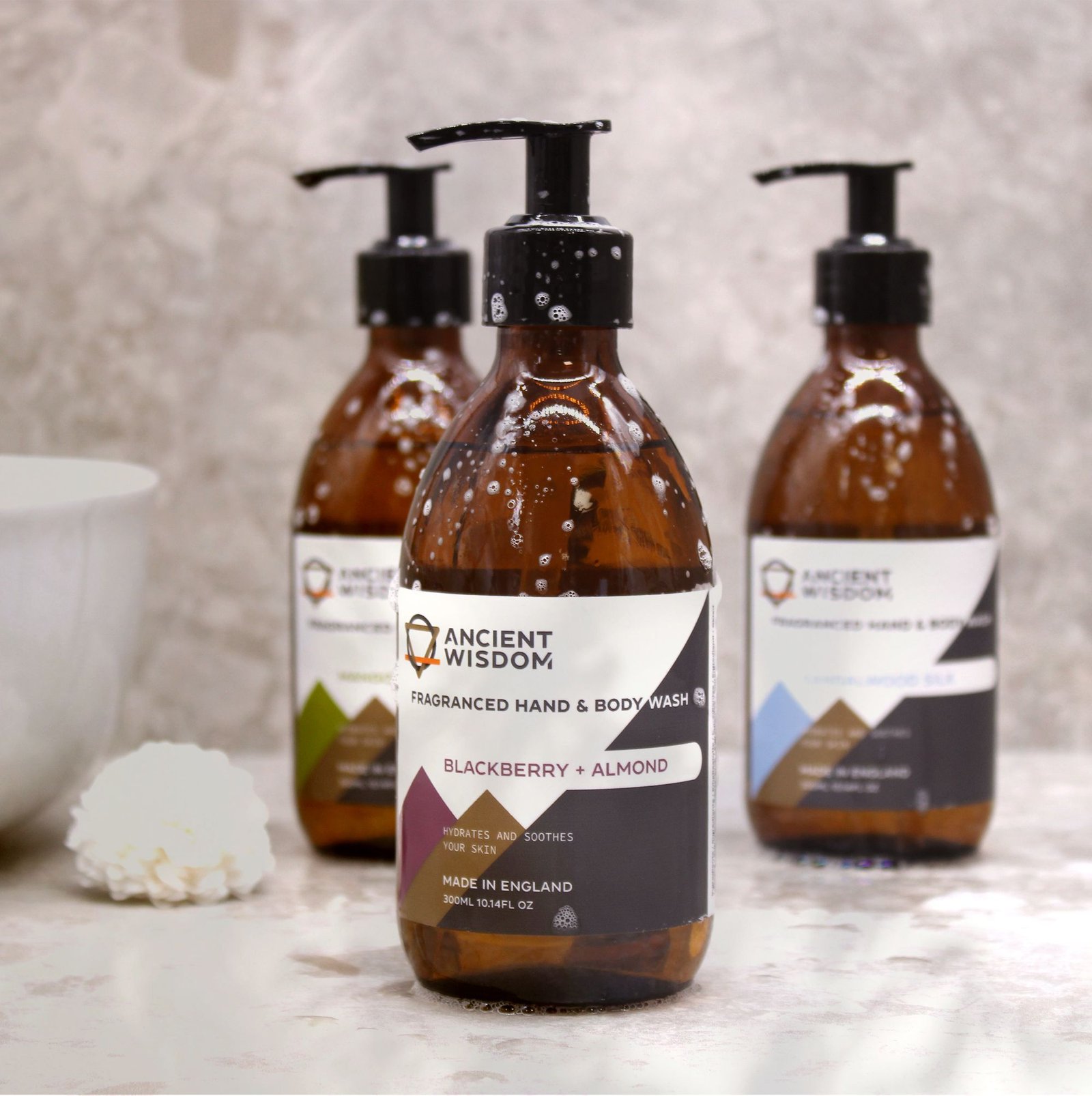 bG9jYWw6Ly9tZWRpYS85TS9HRS82MFIzMEMxRzZSVktHRTlNLzlmZDQwNmFlLmpwZWc-3.jpg Blackberry & Almond Hand & Body Wash 300ml
