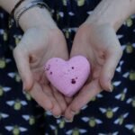 Love Heart Bath Bomb 70g - Ylang & Rose