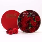 Round Box - Classic Red Roses – Matvana Round Box - Classic Red Roses