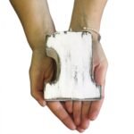 Kerzenhalter Zahl 8 Holz – Handgefertigter Geburtstags Kerzenhalter aus weiß gewaschenem Holz