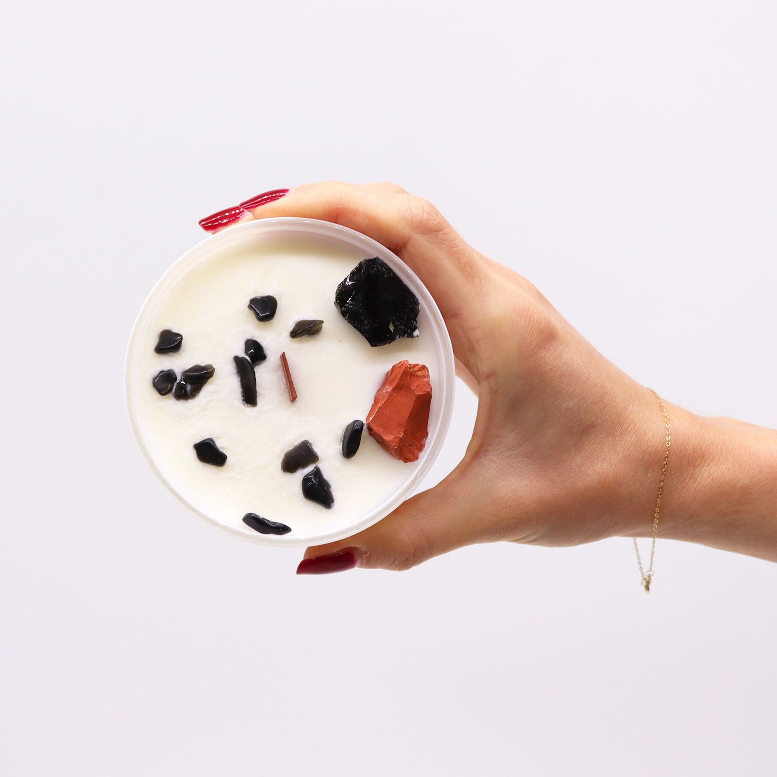 Chakra Kristallkerze Wurzelchakra – Sojawachs Kerze mit Kristallen, 17h, 8.5×5 cm, 0.36 kg