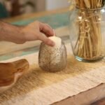 Glas Kerzenhalter Blätter – Teelichthalter aus recyceltem Glas 10 x 9 cm Natur Design