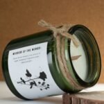 Sojawachs Duftkerze Midnight Rose – Greenman Woodwick Kerze mit Holzdocht – 9x7 cm – 26h Brenndauer