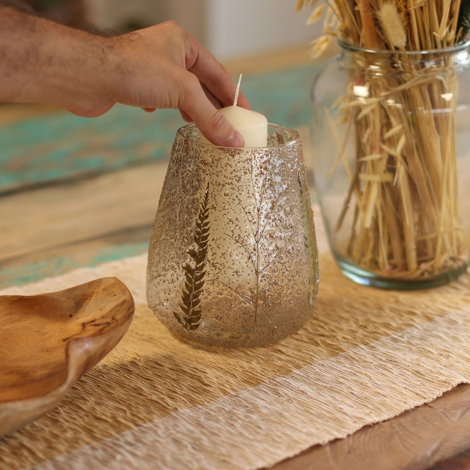 Glas Kerzenhalter Floral Groß – Dekorativer Windlichthalter aus recyceltem Glas, 15 x 12 cm