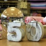 Kerzenhalter Zahl 5 Holz – Handgefertigter Geburtstags Kerzenhalter aus weiß gewaschenem Holz