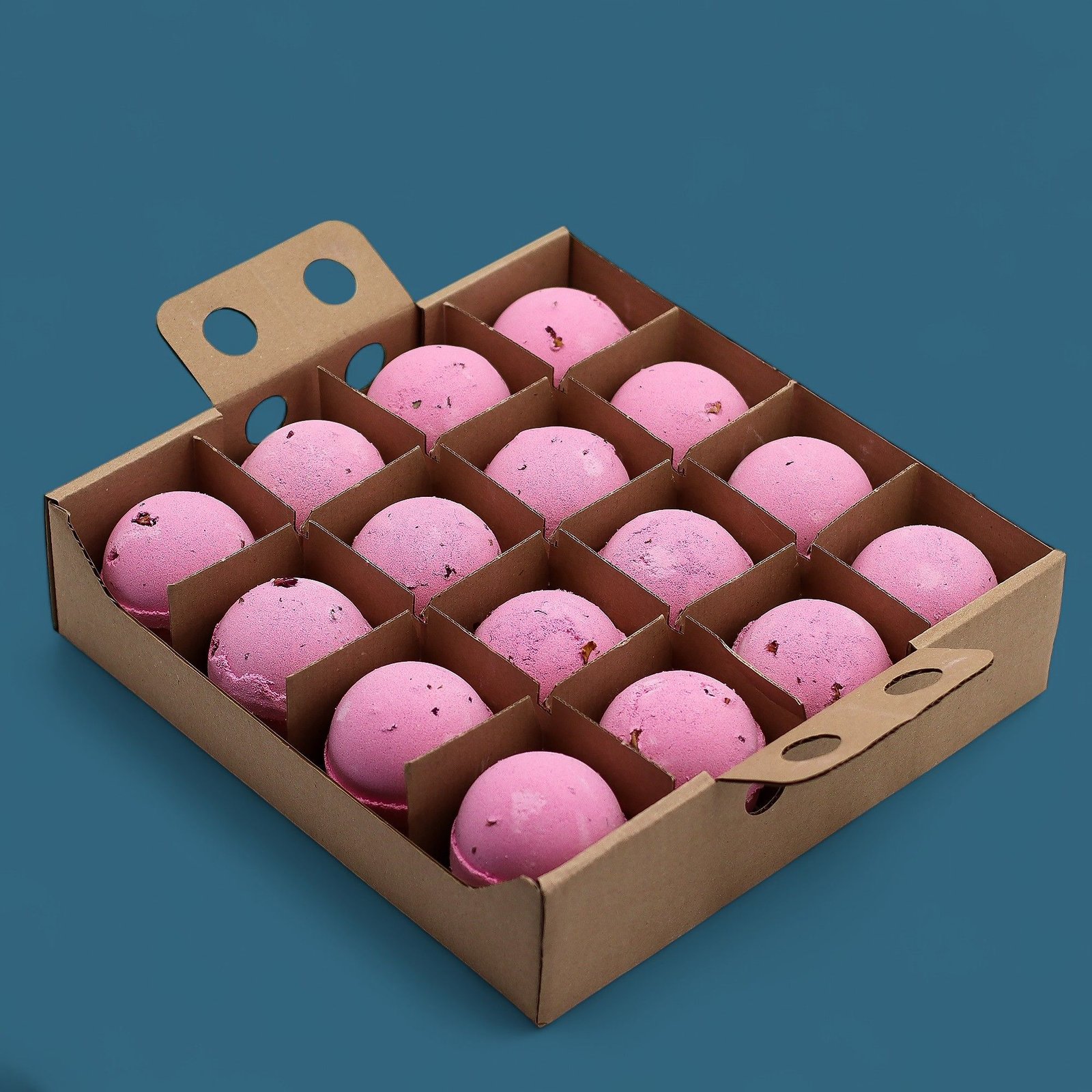 bG9jYWw6Ly9tZWRpYS9TRy9BQy82MFIzMEMxSjY0UjNBQ1NHL2IyNTE1M2EzLmpwZw.jpg Set of 3 Rose & Petals Bath Bombs