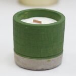 Beton Sojawachs Kerze Grün – Duftkerze mit Wooden Wick, Sea Moss & Kräuter, 7.5×7.5 cm, 0.3 kg