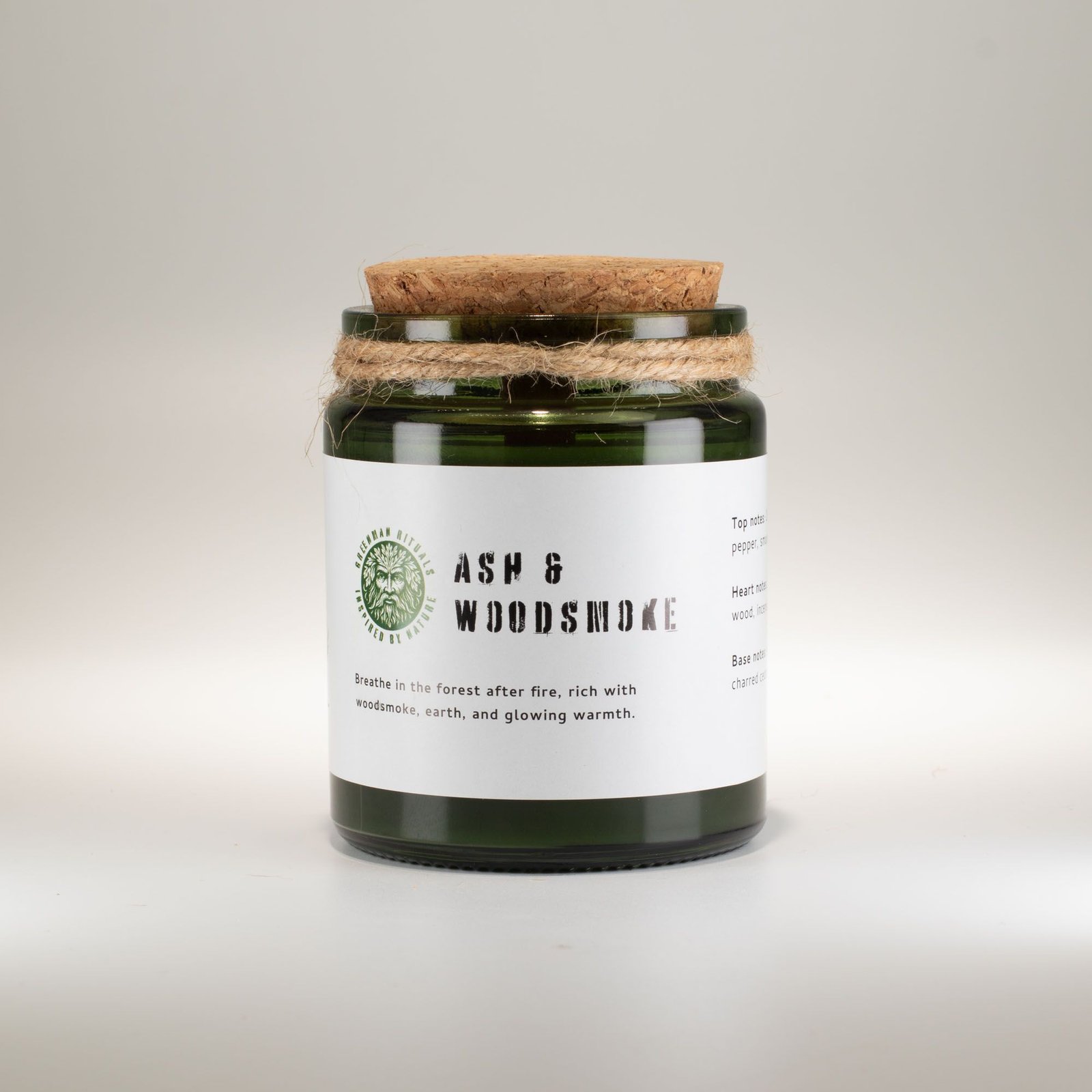 Holzdocht Soja Duftkerze Ash & Woodsmoke – Greenman Candle mit 26h Brenndauer & Rauchiger Duft